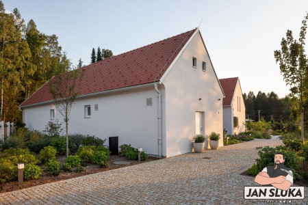 Žulové kostky, řádková skladba